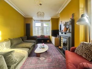 Lounge- click for photo gallery